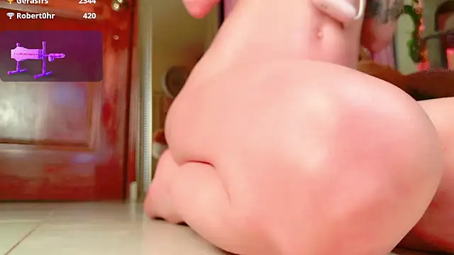 Ari-Nana's cam snapshot