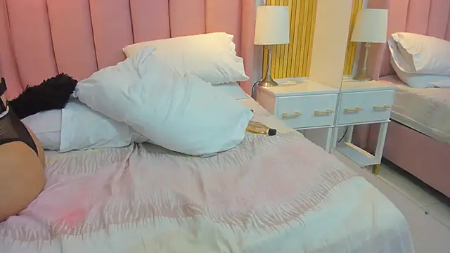 Amy_Lenns's cam snapshot