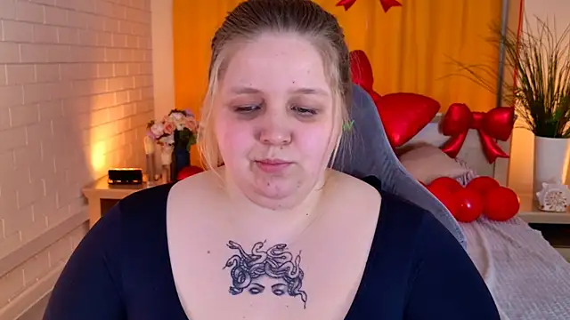 SladaDell's cam snapshot