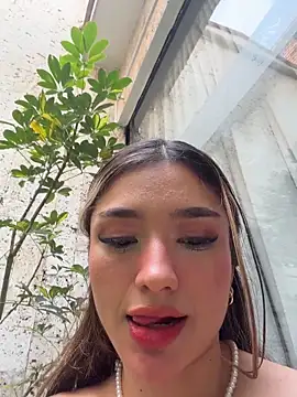 Arianavillada's cam snapshot