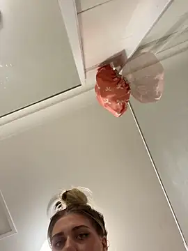 Aussielulu live sex cam