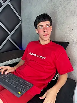 Lucian-greyy live sex cam