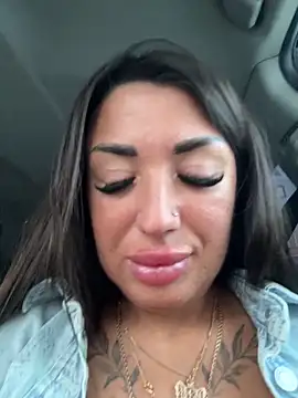 RuslanaXX live sex cam