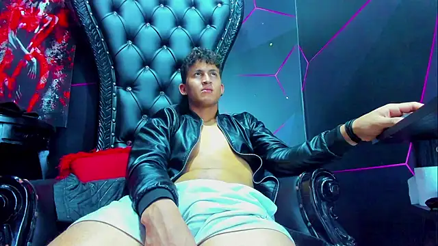 Ethan_Waalker live sex cam