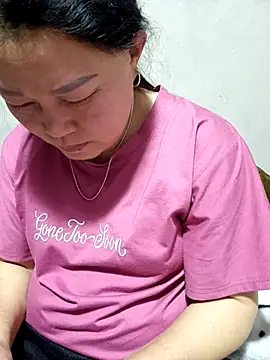 yoowwmr's cam snapshot