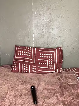 Bellabootie's cam snapshot