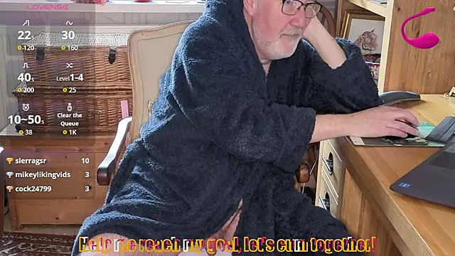 Adamdaddybear live sex cam