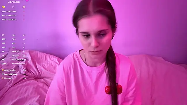 MiaBlanko's cam snapshot