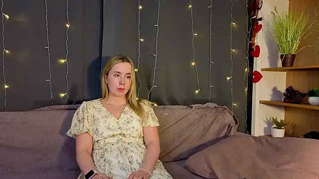 IvetteLabore's cam snapshot