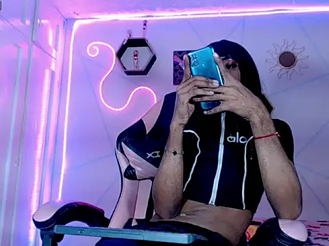 Violeta_R_ live sex cam