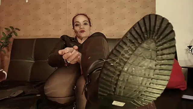 Julieta_Wall_ live sex cam