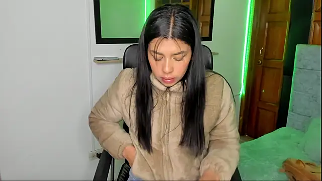 Aysha_winxs live sex cam