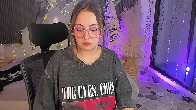 SarahCastro1_'s cam snapshot