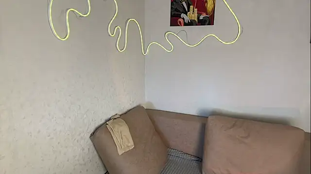 RunawayGriddle's cam snapshot