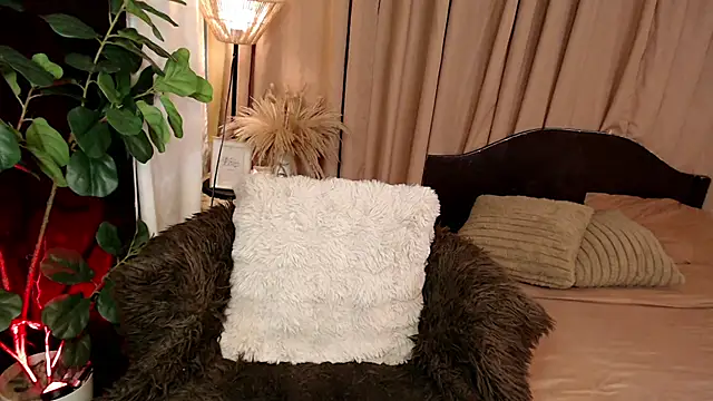 Nyxie_luxx live sex cam