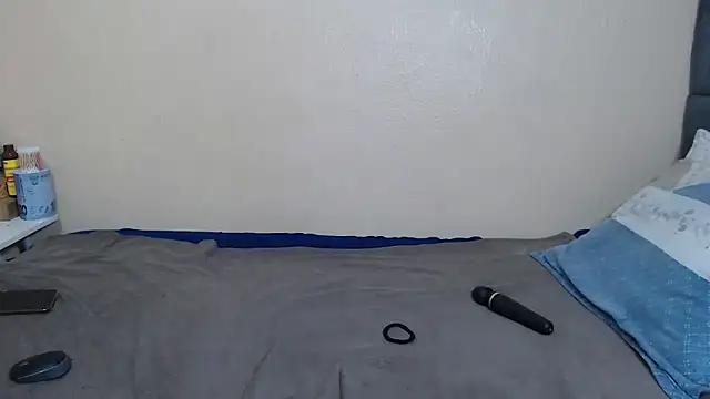 AfricanPopi's cam snapshot