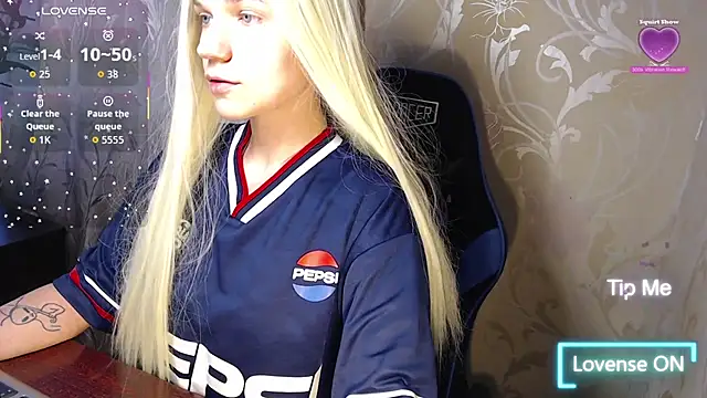 Shiny_Victoria's cam snapshot