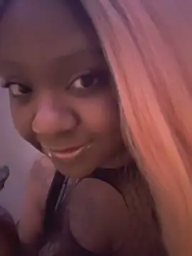 6lue6a6y69's cam snapshot