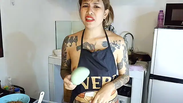 TattooedTemptation88's cam snapshot