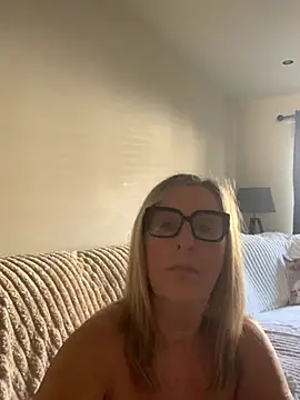 Mrsmoggy's cam snapshot