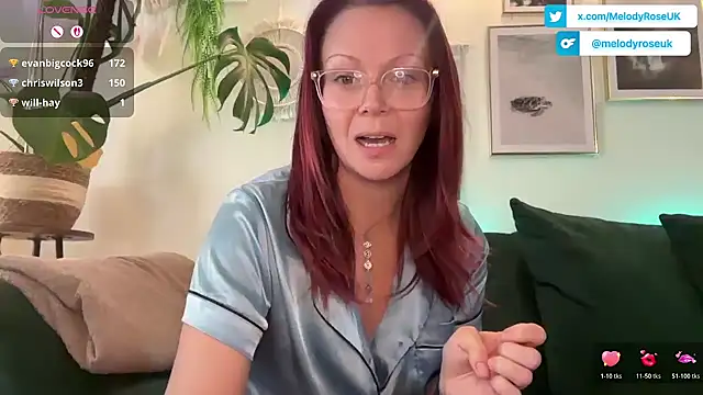 MelodyRoseUk live sex cam