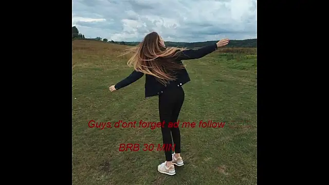 _JustmeHere_ live sex cam