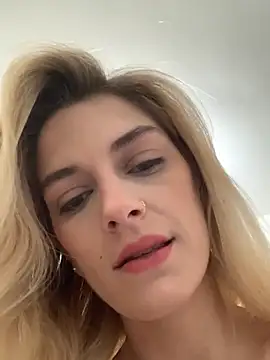 Bellalolahot live sex cam