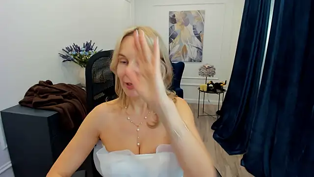 Sinty_Devis's cam snapshot