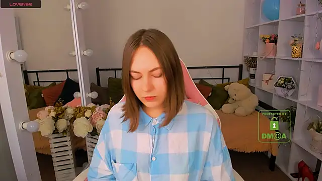 Elma_Lily's cam snapshot