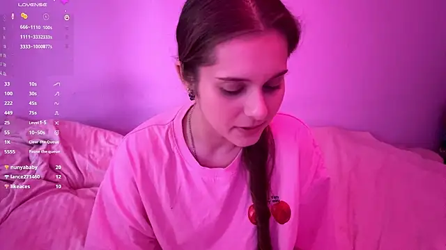 MiaBlanko's cam snapshot