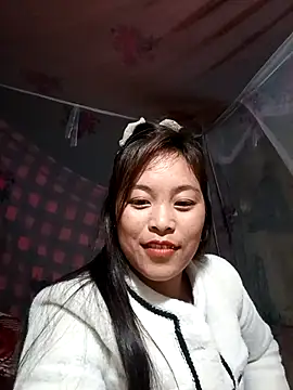 Alice-567's cam snapshot