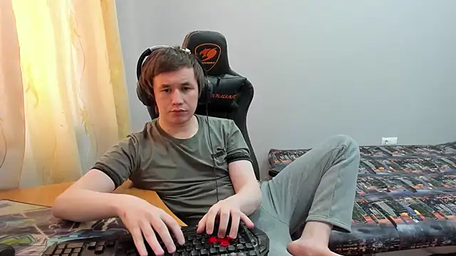 iliaskrislove live sex cam