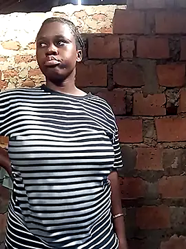 Sassy_boobs21 live sex cam