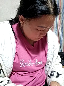 yoowwmr's cam snapshot