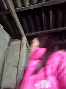 dakota-kis's cam snapshot