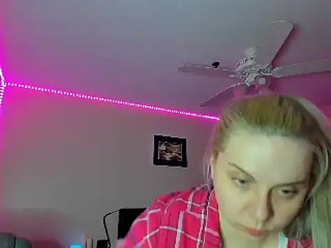 i_love_iva's cam snapshot