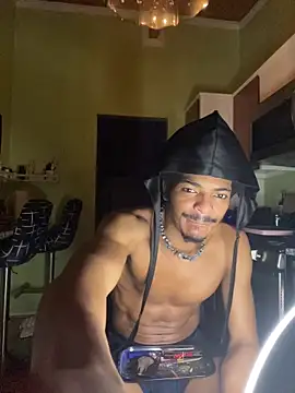 TRILLAHUNG live sex cam