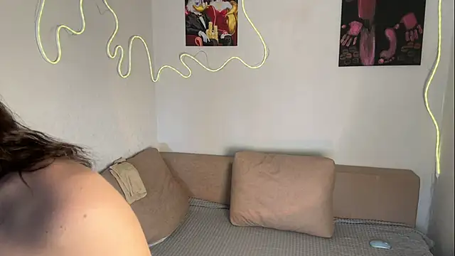 RunawayGriddle's cam snapshot