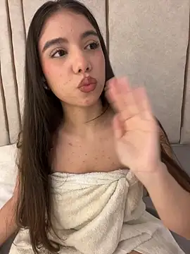 lilithdya live sex cam