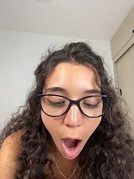 uniquerossie live sex cam