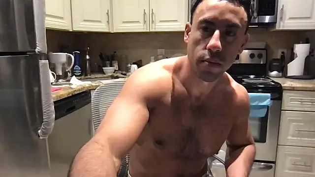 BigGuyMuscle live sex cam