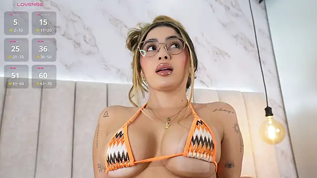 Annyy_Rosse live sex cam