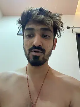 hornyguy271192 live sex cam