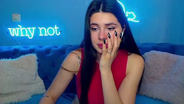 ViollinaLove's cam snapshot