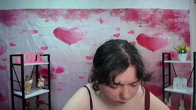 NeonilaLisova live sex cam