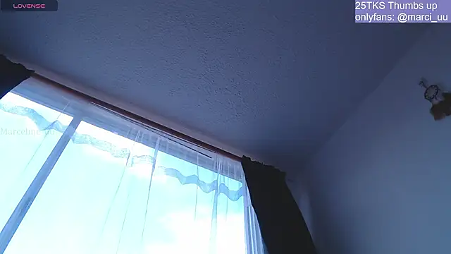 Marci_owo live sex cam