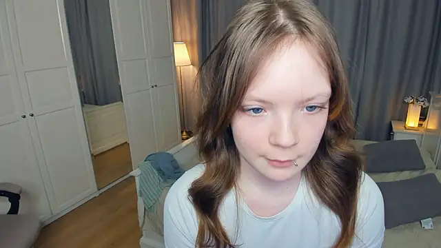 LavenderMitten's cam snapshot