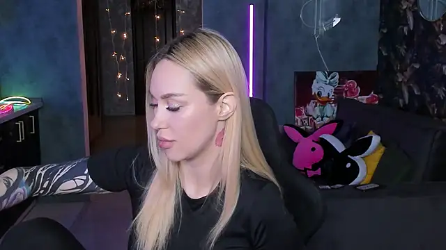 Blckmirrorr live sex cam