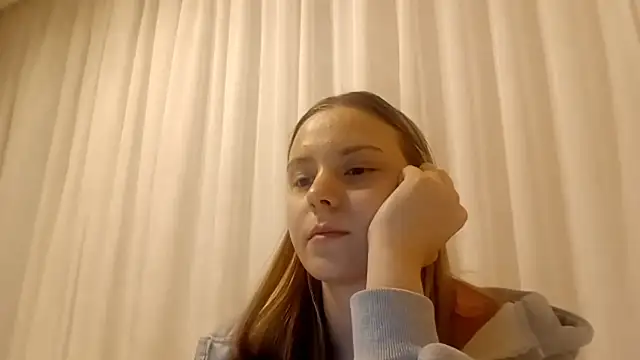 CrackShirker's cam snapshot