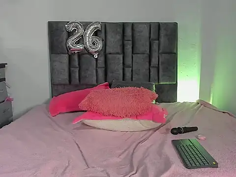 Stellaa__'s cam snapshot